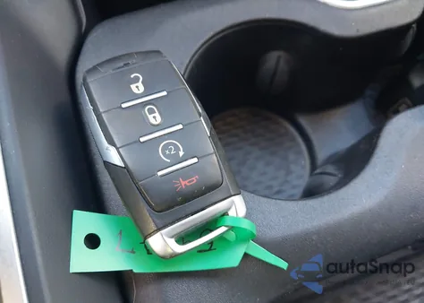 2020 Ram 1500 Big Horn 4X4 5'7 Box z USA, uszkodzony, nr VIN 1C6SRFFT0LN156363